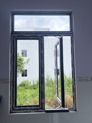 Cửa sổ mở quay nhôm XINGFA