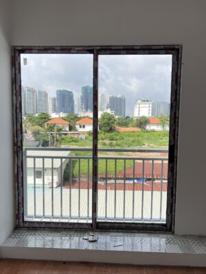 CỬA ĐI MỞ LÙA (TRƯỢT) 19 z5240910615945 6d3d488a77892bfeb512cfcb34961219