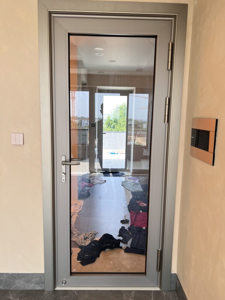 z5240919160040 b3f9d8f291cd0f031342fca06568e630 1