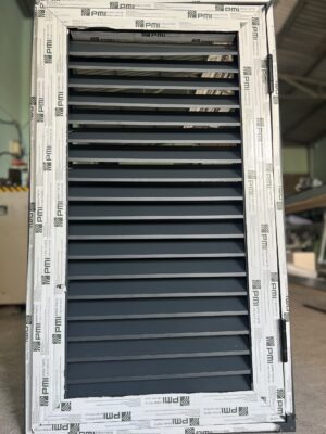 CỬA LÁ CHỚP LẤY THOÁNG 5 z5240959446858 2aafc576cc45ab3f17c93d9ba7edc403